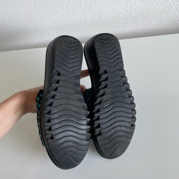 Vintage Checkered Platform Sandals - Picture 4 of 8